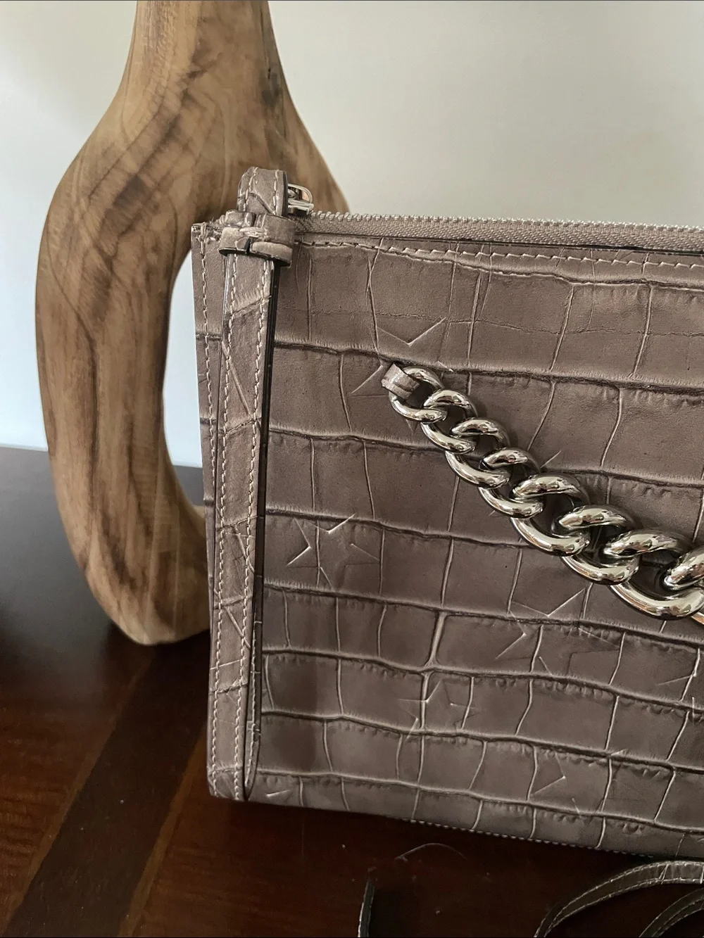 Taupe Croc-Embossed Leather Crossbody Bag Chain Made in Italy Claudia Firenze